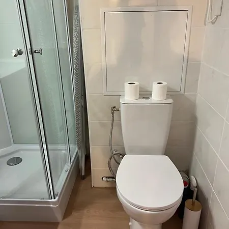 Апартаменти Du Port *